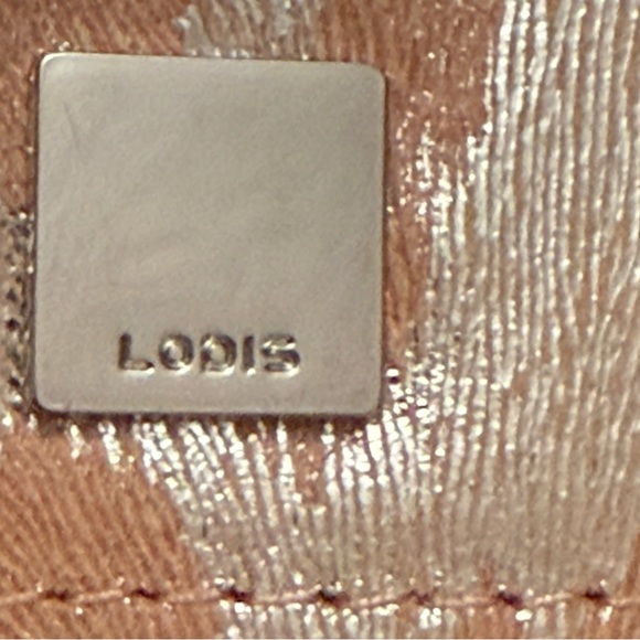 5 for $25❗️LODIS Metallic Animal Leopard Print Wallet Peach Silver RFID Bi-Fold - Picture 9 of 9